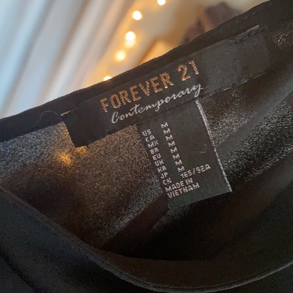 Forever 21 Black Short Sleeve Shirt Size S / M - Picture 3 of 3